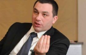გიგა ბოკერია: “ანეკდოტია, ღარიბაშვილს დასახმარებლად რომ დაუძახებ”
