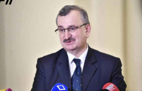 რომან გოცირიძე - მამუკა ხაზარაძეს კავშირი არ აქვს ოპოზიციასთან,  ექვსი წელი ამ ხელისუფლების ინტერესებს იცავდა