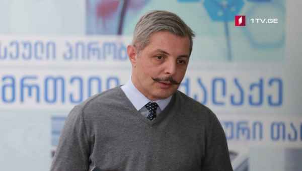 "50 წლამდე პაციენტს საოპერაციოდ ვამზადებთ, ანესთეზიოლოგის კითხვაზე ალერგიული ხომ არ არის, ამბობს, ექიმო, არ ვიცი დედაჩემს ვკითხავო“