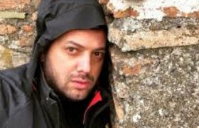 მამა პეტრე - ''გაოგნებული გამოვედი გარეთ... ღმერთო, ეს სამყარო აშკარად არ არის ის, რომელსაც შენ ქმნიდი!.." მამა პეტრე - ''გაოგნებული გამოვედი გარეთ... ღმერთო, ეს სამყარო აშკარად არ არის ის, რომელსაც შენ ქმნიდი!.."
