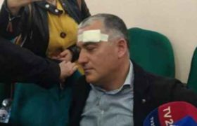 ბათუმში ”ოცნების” მიერ ნაცემი ნაციონალი დეპუტატი როინ ზოიძე საავადმყოფოში გადაიყვანეს