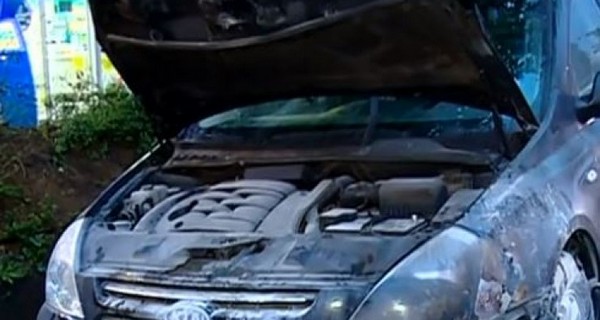 მელიქიშვილის გამზირზე ავტომობილი დაიწვა