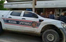 ფულით სავსე ინკასაციის მანქანას ხაშურთან ავარია მოუვიდა