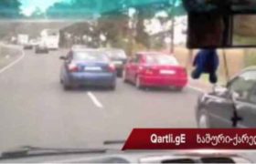 ხაშურთან ქორწილის ოპელი მერსედესს დაეჯახა - 8 ადამიანი დაშავდა