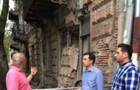 იაშვილზე საცხოვრებელი სახლის კედელი ჩამოინგრა