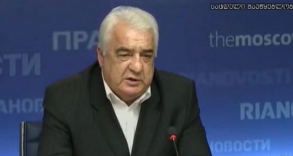 ხიზრი ალდამოვი გარდაიცვალა