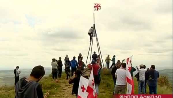 დავით გარეჯში აღდგომის ტაძართან საქართველოს დროშა აღმართეს