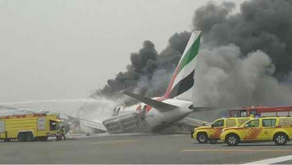 დუბაიში თვითმფრინავი ჩამოვარდა - 4 ადამიანი დაიღუპა