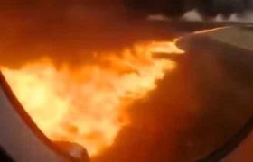 შერემეტიევოში ცეცხლმოკიდებულ თვითმფრინავში მგზავრმა ვიდეო გადაიღო - ვიდეო