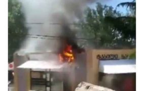 “ღრმაღელის” მეტროსთან საცხობს ცეცხლი გაუჩნდა - ვიდეო “ღრმაღელის” მეტროსთან საცხობს ცეცხლი გაუჩნდა - ვიდეო