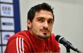 მატს ჰუმელსი დორტმუნდის ბორუსიაში დაბრუნდა