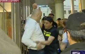 ნიკა მელია საპატრულოს უფროსის მოადგილე ვაჟა სირაძემ პარლამენტიდან გააგდო