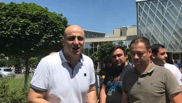 ნიკა მელია სასამართლოში მივიდა
