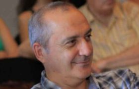ზურაბ ნადარეიშვილი - "რევოლუციას რომ აწყობთ, ან თვალი დაგეკარგებათ, ან თავიც შეიძლება მოძვრეს ვინმეს!" ზურაბ ნადარეიშვილი - "რევოლუციას რომ აწყობთ, ან თვალი დაგეკარგებათ, ან თავიც შეიძლება მოძვრეს ვინმეს!"
