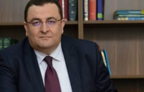 "პროკურატურა ხაზარაძე-ჯაფარიძისთვის 1-1 მლნ ლარის გირაოს შეფარდებას ითხოვს" "პროკურატურა ხაზარაძე-ჯაფარიძისთვის 1-1 მლნ ლარის გირაოს შეფარდებას ითხოვს"