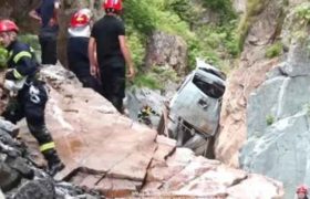 შსს - თუშეთში ავარიის შედეგად დაღუპულია 5 ადამიანი, მათ შორის 1 ბავშვია