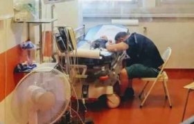 3 თვის გვანცა გოგსაძისა და მისი მამის ფოტო, რომელმაც კლინიკიდან დაფინანსებაზე უარი მიიღო...