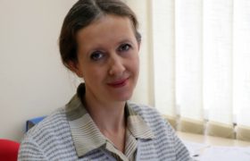 გყავდეთ  ოქრუაშვილი ციხეში და მელია დაბრასლეტებული... ნახევარი საქართველო  კი უსახლკაროდ დარჩება“