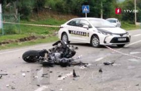 ”მამაკაცი გულის გაჩერებით შემოიყვანეს” - ზუგდიდში მოტოციკლი სატვირთოს დაეჯახა