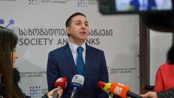ლარის კურსის უიმედო პროგნოზი- "მთავრობა ვერ გაექცევა ეკონომიკაზე და ლარის კურსზე პასუხისმგებლობას"- კეპულაძე