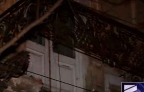 ზურაბ ჭავჭავაძის ქუჩაზე მეორე სართულის აივანი ჩამოინგრა