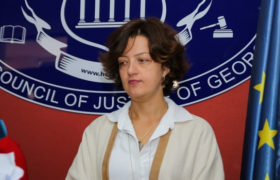 თამარ ალანიას ოჯახმა მოქალაქეს ქონება გამოსძალა თამარ ალანიას ოჯახმა მოქალაქეს ქონება გამოსძალა