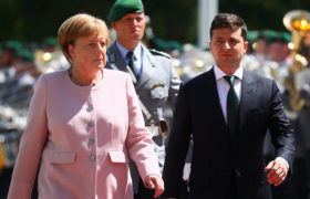 ზელენსკიმ მერკელს შეურაცხყოფა მიაყენა ზელენსკიმ მერკელს შეურაცხყოფა მიაყენა