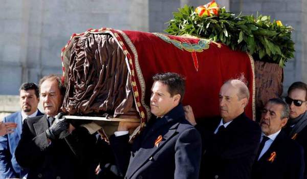 ესპანეთში ფრანკოს ნეშტი მავზოლეუმიდან სასაფლაოზე გადაასვენეს