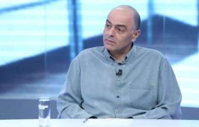 "ნუ ნერვიულობთ, ესენი ორ კვირაში დაიშლებიან" - ლაშა ნაცვლიშვილის გზავნილი "ოცნების" საერთო ჩატში 