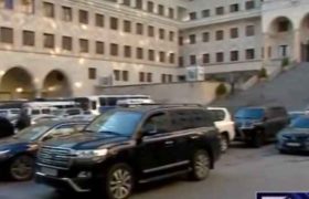 უმრავლესობის წევრები პარლამენტში დილაუთენია მივიდნენ