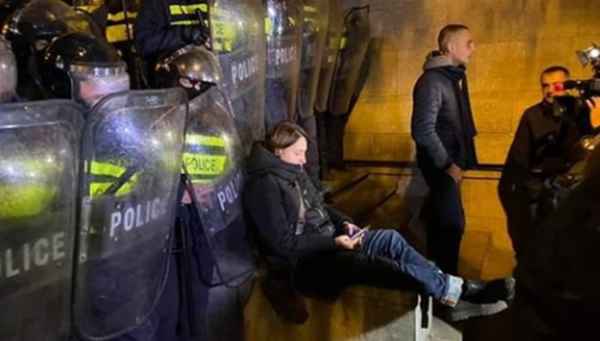 ელენე ხოშტარია - "ჩვენ უკან დასახევი არ გვაქვს"