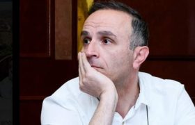 ბაკურ სულაკაური ”მწვანე სკოლის” ყოფილი მოსწავლის თვითმკვლელობის მცდელობის შესახებ - ”ამბის ნამდვილ ვერსიას მოგიყვებით” ბაკურ სულაკაური ”მწვანე სკოლის” ყოფილი მოსწავლის თვითმკვლელობის მცდელობის შესახებ - ”ამბის ნამდვილ ვერსიას მოგიყვებით”
