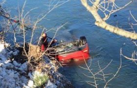 საზარელი ტრაგედია ქვიშხეთთან - მანქანა მტკვარში გადავარდა - დაიღუპა 4 ადამიანი, მათ შორის 3 ბავშვი საზარელი ტრაგედია ქვიშხეთთან - მანქანა მტკვარში გადავარდა - დაიღუპა 4 ადამიანი, მათ შორის 3 ბავშვი