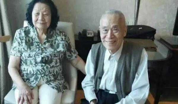 98 წლის ჩინელი მეცნიერი და მისი 85 წლის მეუღლე კორონავირუსისგან განიკურნენ