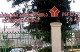 კორონავირუსისგან გამოჯანმრთელებული პირველი პაციენტი კლინიკიდან გაწერეს - 1 კვირა ის თვითიზოლაციაში იქნება