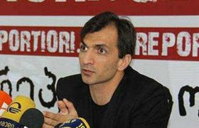 ''ჩაფრინდნენ, ჩამოიყვანეს, უნდა მოუარონ და ამ დედა...ბს კარანტინის გავლაც არ უნდათ''