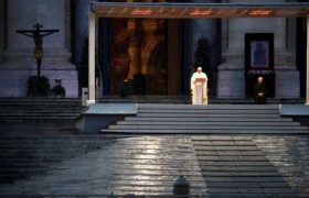 "ჩვენ ყველანი ერთ გემზე ვართ" - რომის პაპმა ლოცვა წმინდა პეტრეს ცარიელ მოედანზე აღავლინა "ჩვენ ყველანი ერთ გემზე ვართ" - რომის პაპმა ლოცვა წმინდა პეტრეს ცარიელ მოედანზე აღავლინა