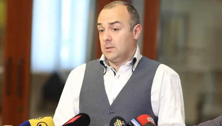 ივა ჭყონია - "თუ ლარი 3-ზე არ ჩამოვიდა, ფასები მოიმატებს"