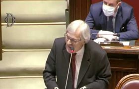 "ნუ ატერორებთ იტალიას კოვიდ 19-ით გარდაცვლილთა ტყუილი ციფრებით" - რას ამბობს დეპუტატი სგარბი