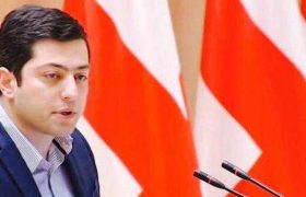 ზაზა გაბუნია: „მოვა დრო და სიხარულით ანთებული სახეებით, ეკლესიების ეზოებს კვლავ გადავავსებთ“ ზაზა გაბუნია: „მოვა დრო და სიხარულით ანთებული სახეებით, ეკლესიების ეზოებს კვლავ გადავავსებთ“