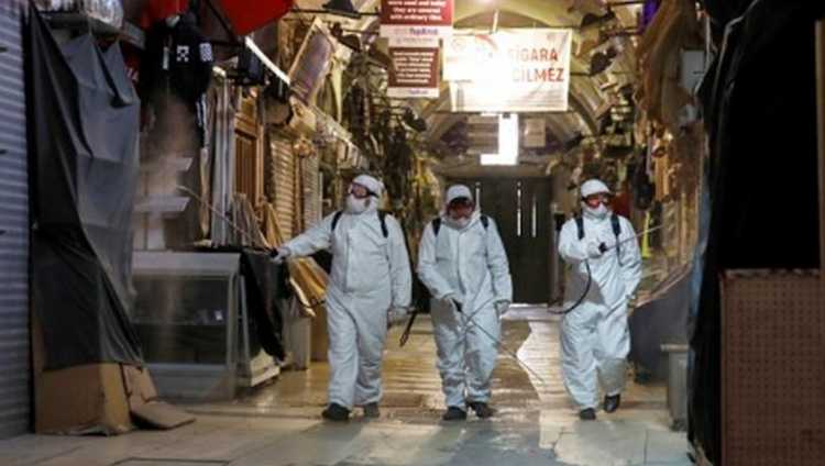 თურქეთში სამუშაო დღეებში ღამის, შაბათ-კვირას კი სრული კომენდატის საათი წესდება