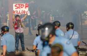 დეტროიტში დემონსტრაციის დროს 19 წლის მამაკაცი მოკლეს დეტროიტში დემონსტრაციის დროს 19 წლის მამაკაცი მოკლეს