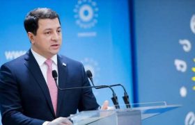 თალაკვაძე - "ელჩებმა უნდა დაადასტურონ, რომ ოქრუაშვილის, უგულავას და რურუას განთავისუფლების პირობა არ მიგვიცია" თალაკვაძე - "ელჩებმა უნდა დაადასტურონ, რომ ოქრუაშვილის, უგულავას და რურუას განთავისუფლების პირობა არ მიგვიცია"