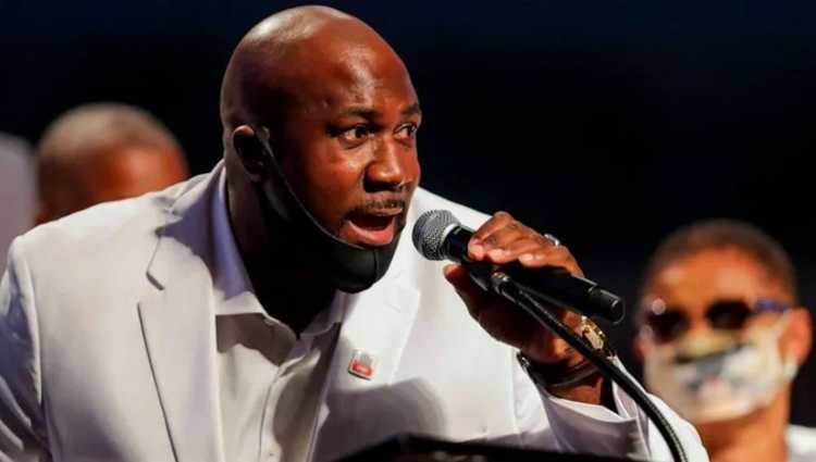 ჯორჯ ფლოიდის ძმა - "ის არ იმსახურებდა, რომ 20 დოლარის გამო დაღუპულიყო"