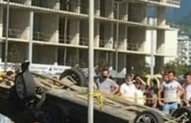 ბათუმში მანქანა ამოტრიალდა