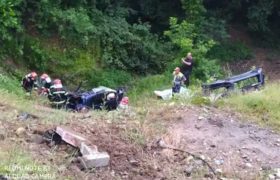 ქუთაისი-ზესტაფონის გზაზე მანქანა ხევში გადავარდა - დაიღუპა ახალგაზრდა მამაკაცი ქუთაისი-ზესტაფონის გზაზე მანქანა ხევში გადავარდა - დაიღუპა ახალგაზრდა მამაკაცი