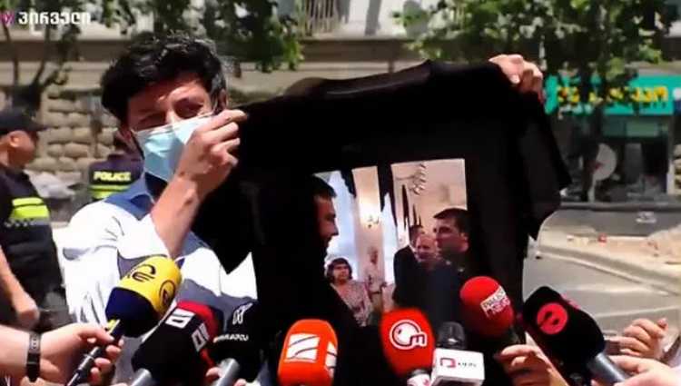 კახა კალაძე - "კახა კვეკვესკირმა მაისური თავად შემოიხია და მას მაისურს ვაჩუქებ"