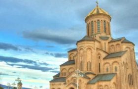 სამების საკათედრო ტაძარს გაზი ჩაუჭრეს - დავალიანება 250.000 ლარს შეადგენს