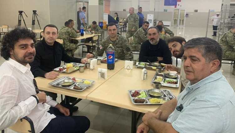 ირაკლი ღარიბაშვილი - "თავდაცვის ძალებში შეფმზარეულების გადამზადება დავიწყეთ"