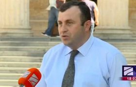 ადვოკატი ღურწკაია - "ღამის 3-ის ნახევარზე მერსედესის მგზავრების სახლებში ჩხრეკა დაიწყო"